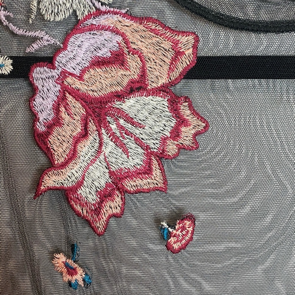 Sheer embroidered tunic shirt - Picture 6 of 8